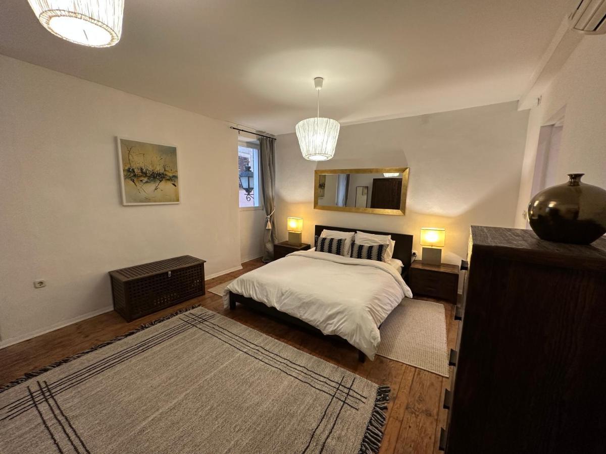 5C Luxury Apartment 罗维尼 外观 照片