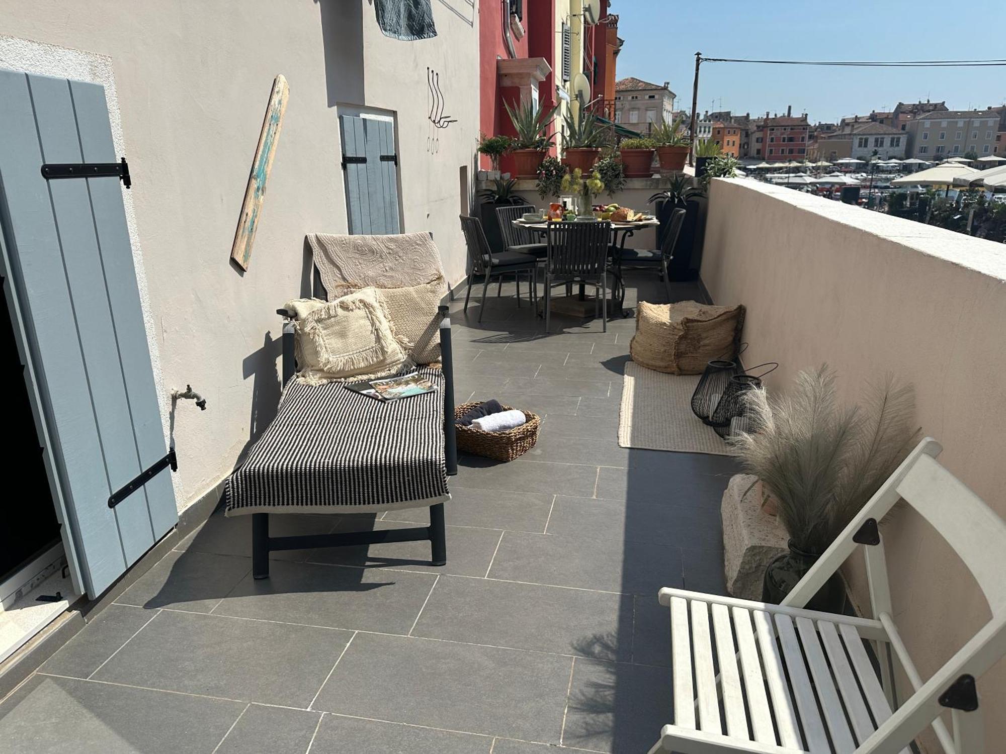 5C Luxury Apartment 罗维尼 外观 照片